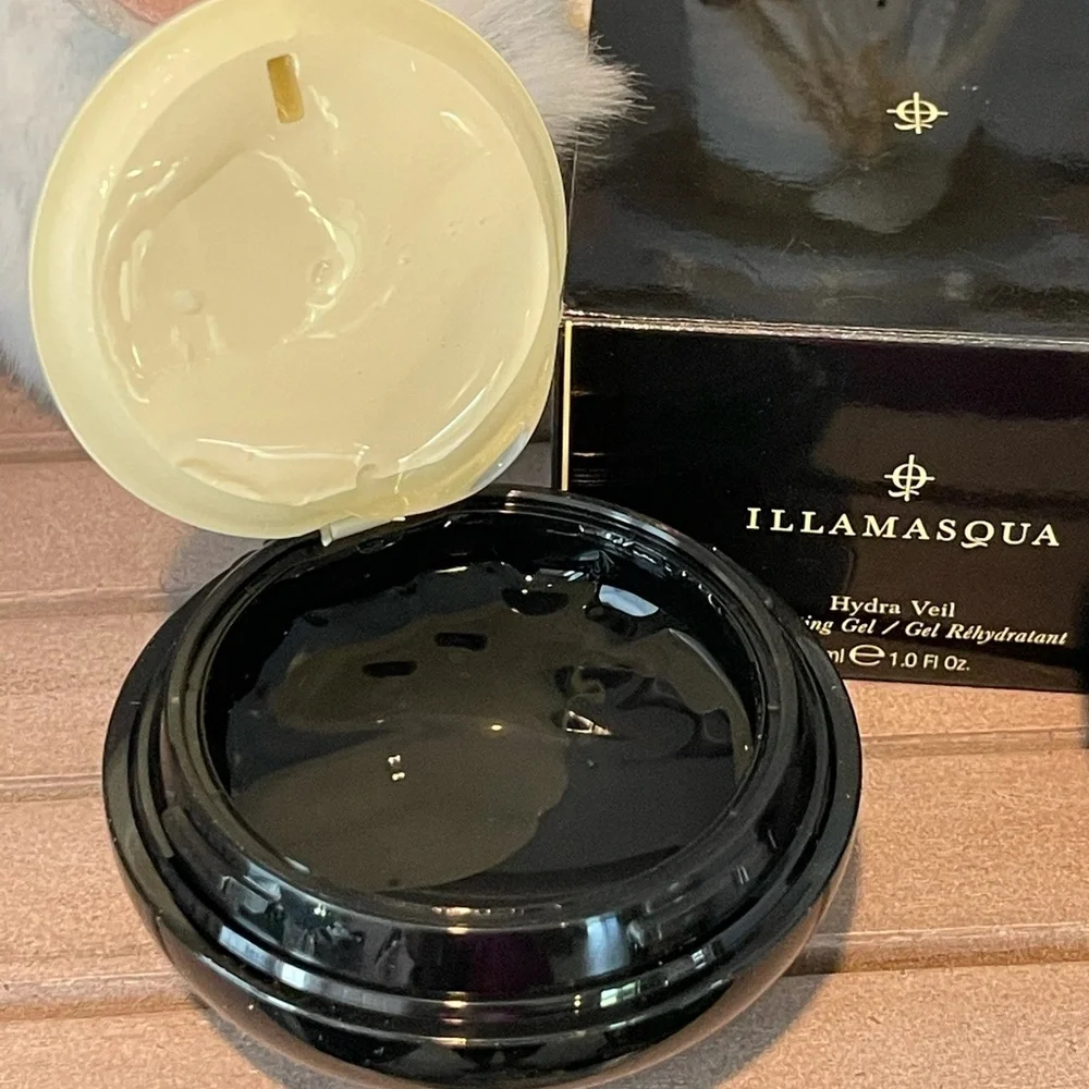 ILLAMASQUA Hydra Veil Primer - Picture 10 of 15